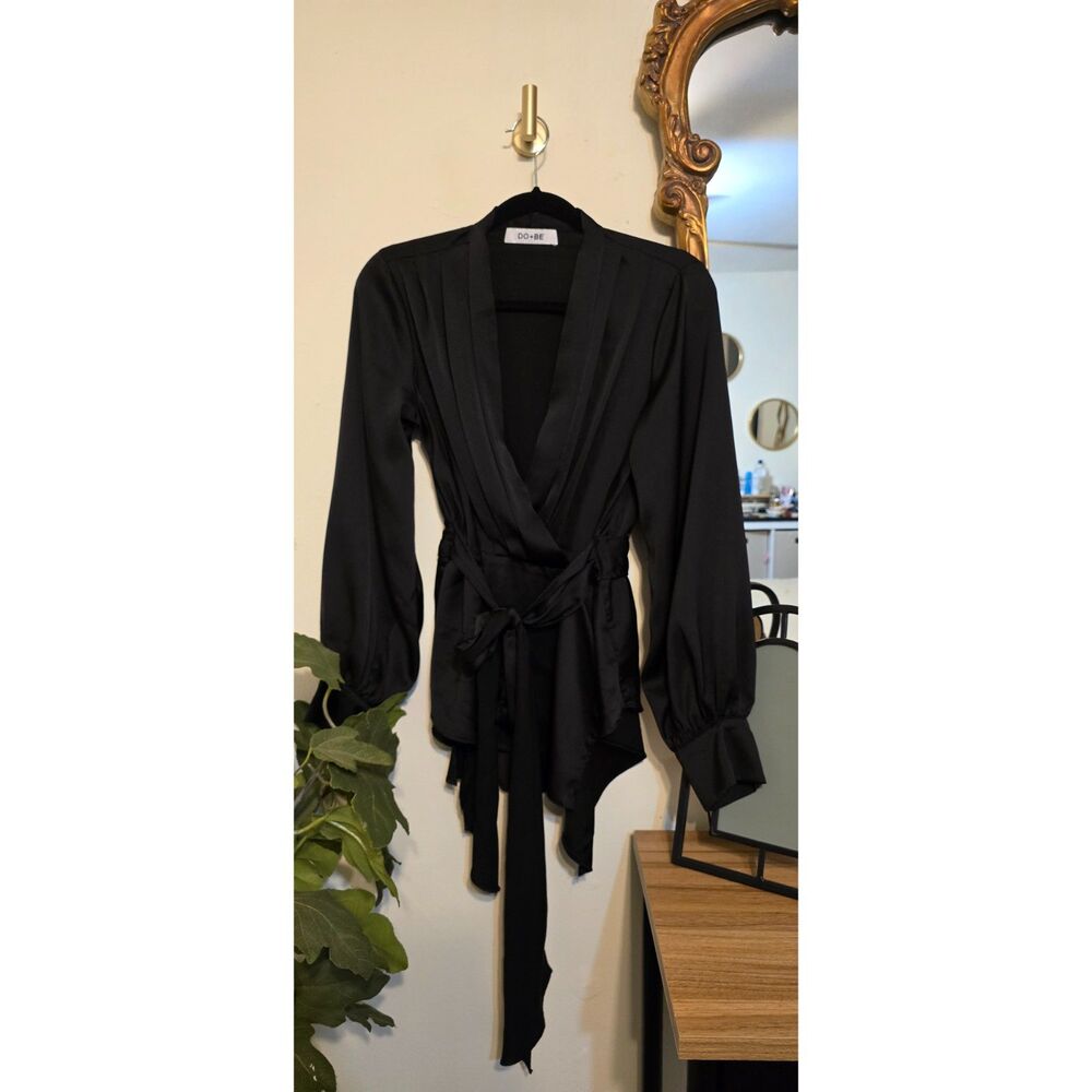 Do+be Black Wrap Around Long Sleeve Blouse | Size M